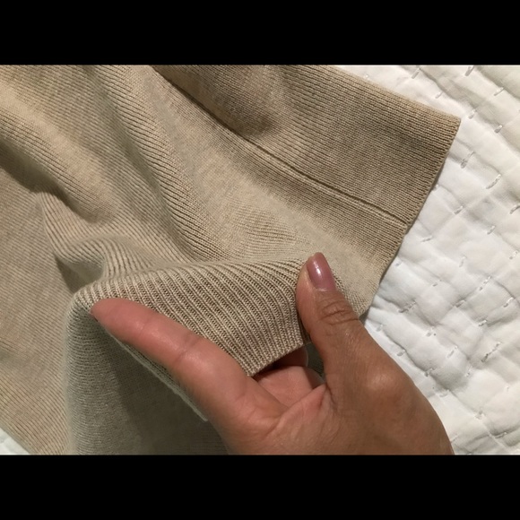 Tan Chanel warm top - Picture 7 of 7